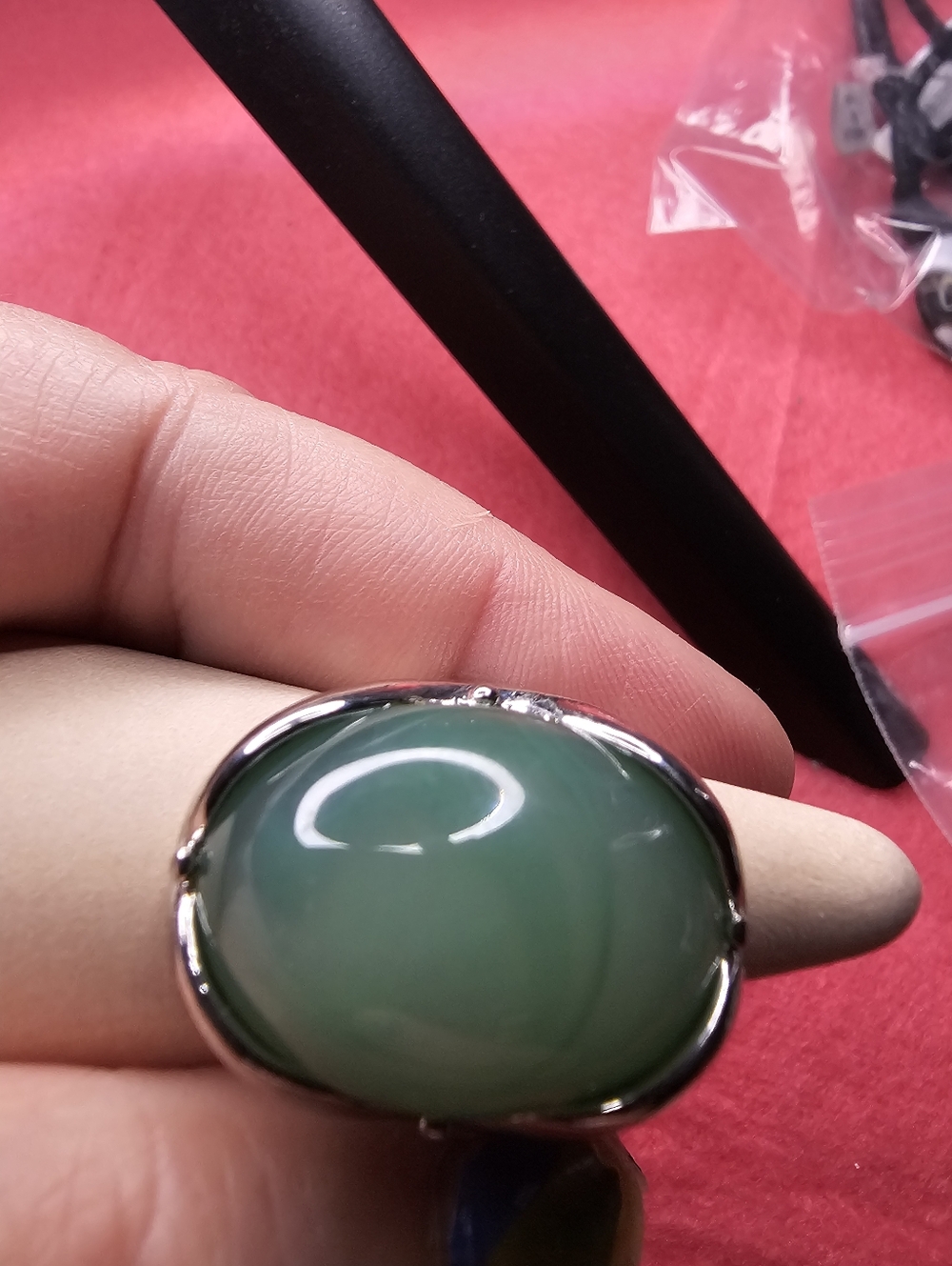 NWT FREE PEOPLE ESSENCE RING.. SILVER TONE.. SIZE 8
